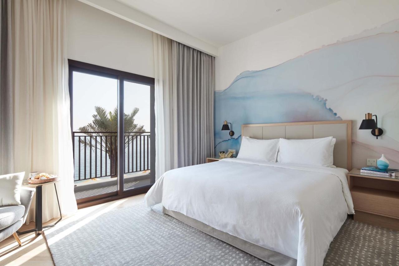 Vida Beach Resort Umm Al Quwain מראה חיצוני תמונה A bedroom at the hotel