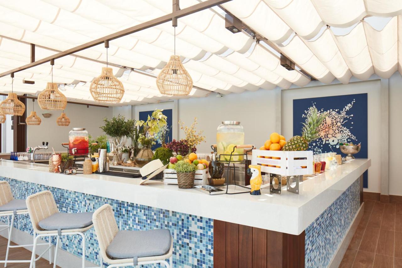 Vida Beach Resort Umm Al Quwain מראה חיצוני תמונה The kitchen of the restaurant