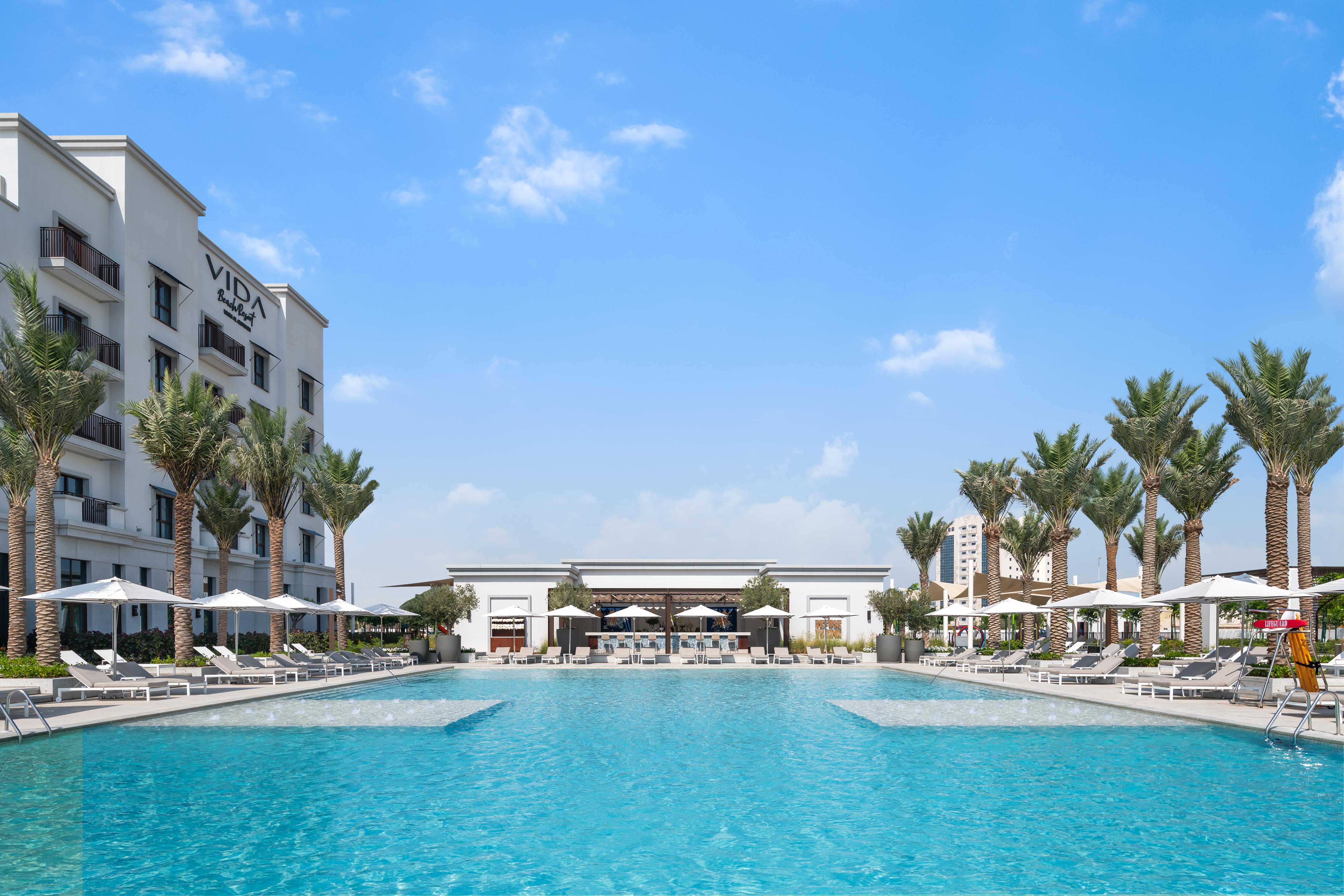 Vida Beach Resort Umm Al Quwain מראה חיצוני תמונה View of the pool at Vida Downtown Dubai