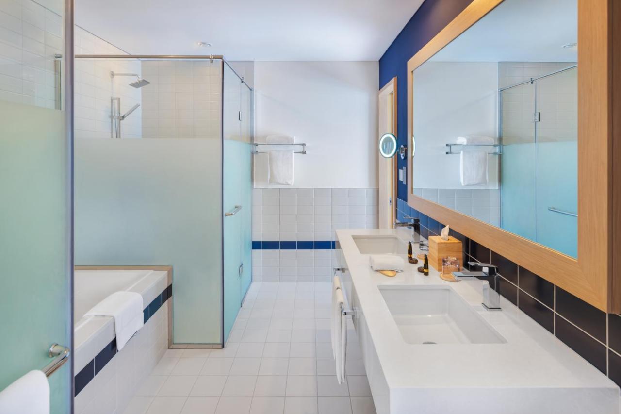 Vida Beach Resort Umm Al Quwain מראה חיצוני תמונה Bathroom
